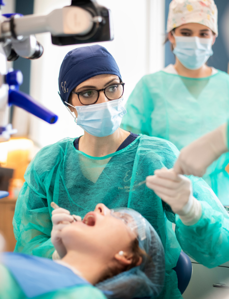 Eugenia Cortés - Implantes dentales Zafra
